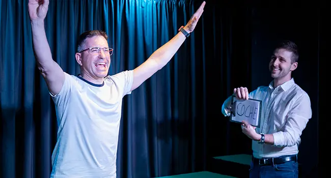 Magia en la fiesta de cumpleaños de Toni junto a Paul Henry